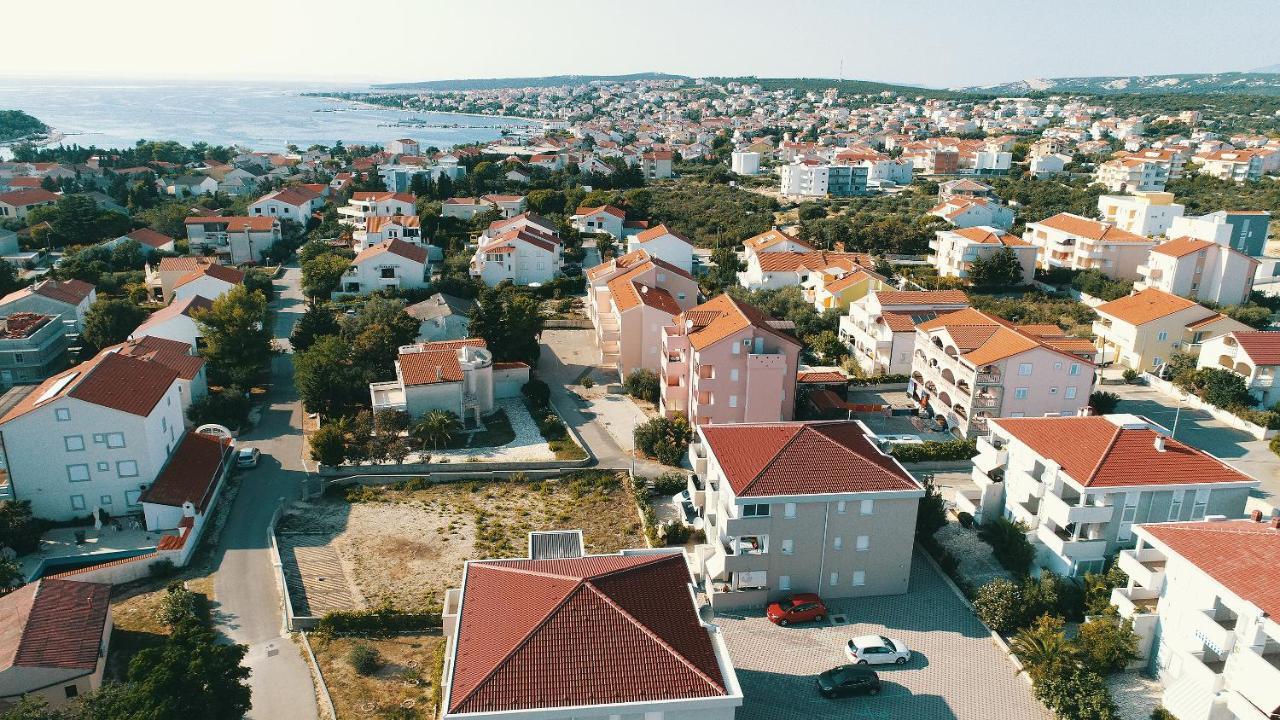 Apartment Dream Novalja Bagian luar foto